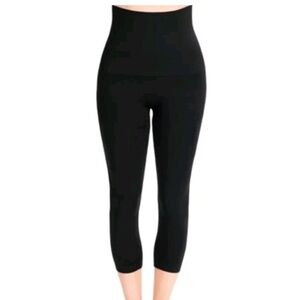 Belly Bandit Mothertrucker Compression Black Leggings. Size SM